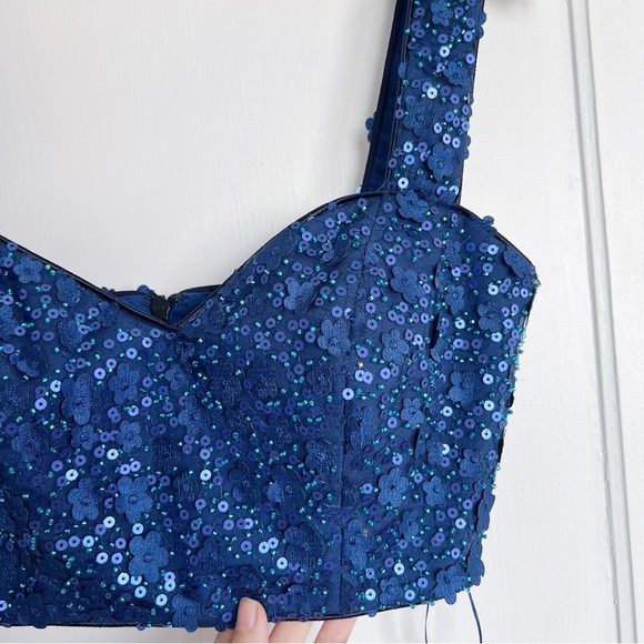 Dress The Population • beaded crop top midnight blue floral applique bustier - Picture 2 of 4